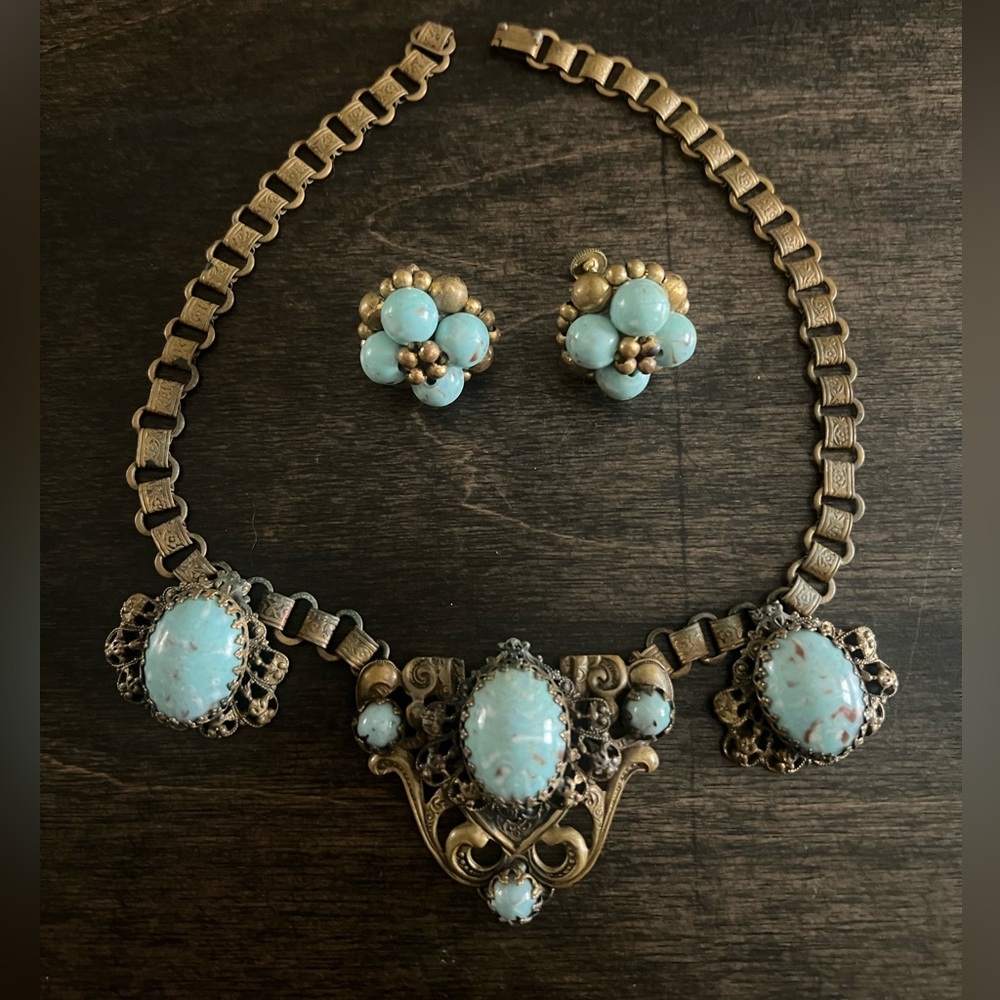 Vintage 1940’s Karu Fifth Ave singed Brass Bookchain Necklace and Earrings set